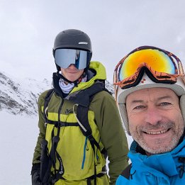 PXL_20251220_094259368