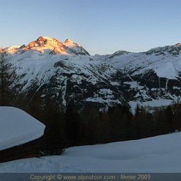 barmes280209066 2 images, Taille: 6051 x 2333, FOV: 111.08 x 42.83, RMS: 2.59, Lentille: Standard, Projection: Sphérique, Couleur: LDR