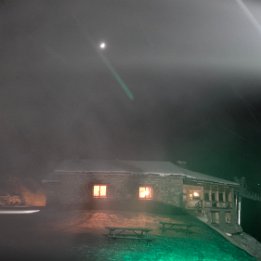 PXL_20251225_181435443.NIGHT