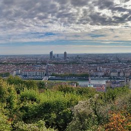 [Group 0]-IMG_20181014_111629_IMG_20181014_111635-4 images Kolor stitching | 4 pictures | Size: 8702 x 3978 | Lens: Standard | RMS: 2.90 | FOV: 109.17 x 49.91 ~ -4.17 | Projection: Spherical | Color: LDR |