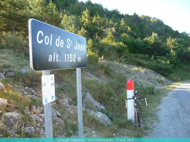 17-8-9 - Carré de cols en Drôme Provençale