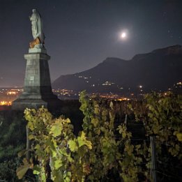 PXL_20251028_191123729.NIGHT