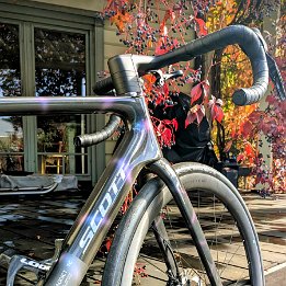 PXL_20251005_094144643.MP~2