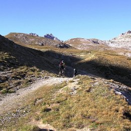 P9090032 En direction du col de la vallée étroite