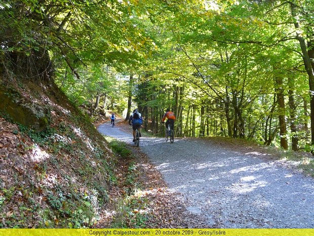 18-10-9 - Gresy sur Isère