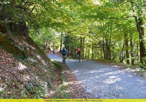18-10-9 - Gresy sur Isère