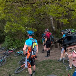 PXL_20260421_182513269