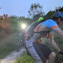 PXL_20260421_185057174